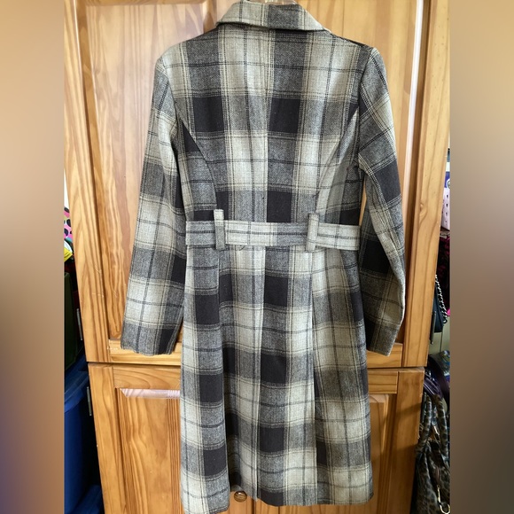 Vintage Wrap Coat! 1990. Beverly Hills Polo Club
A treasure! - Picture 3 of 3